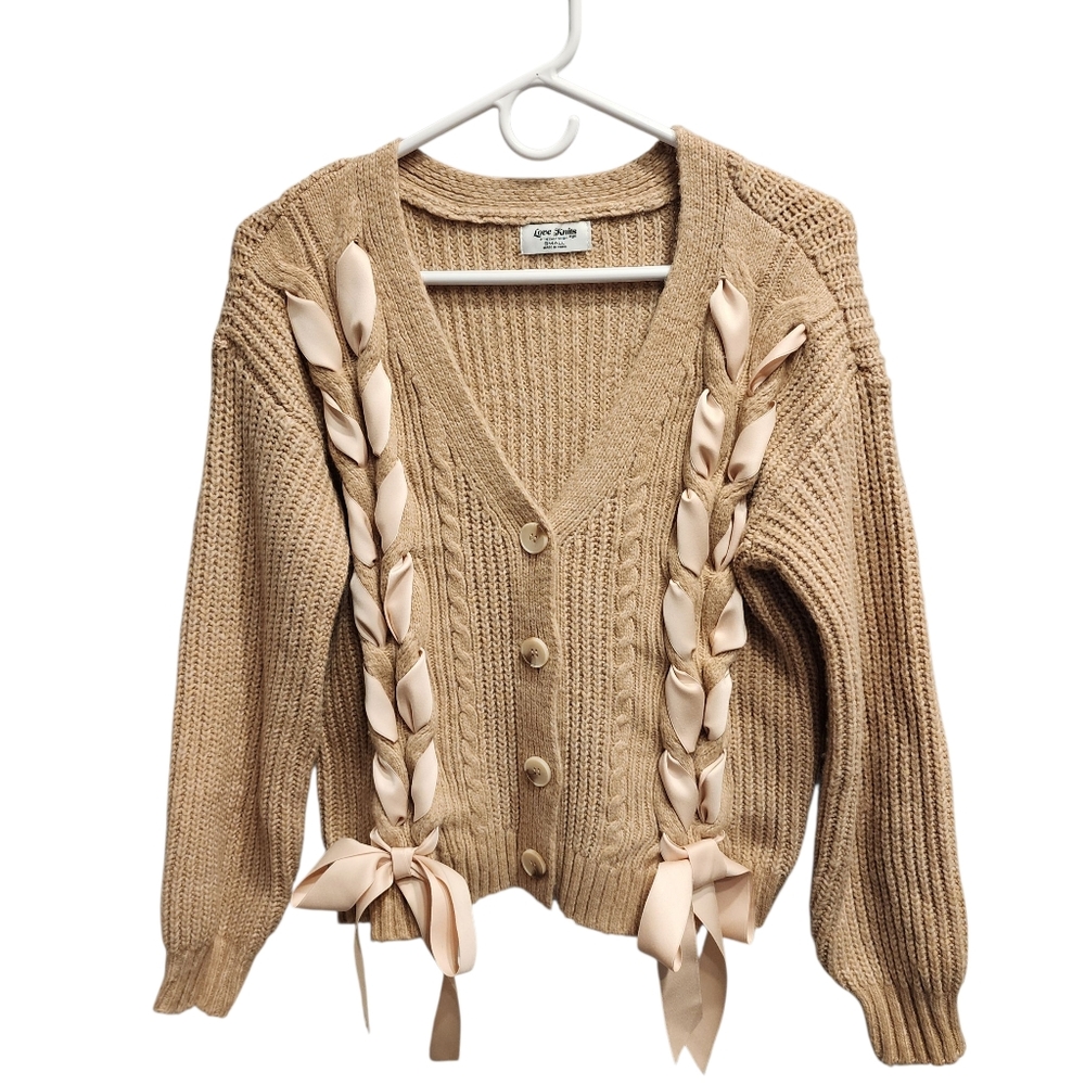Ribbon Chunky Cable Knit Cardigan in Taupe and Ivory